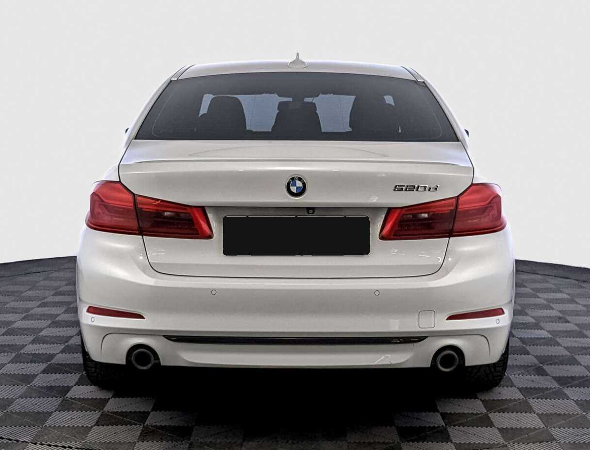 BMW 5 серии 2017 года с пробегом. Фото: #5