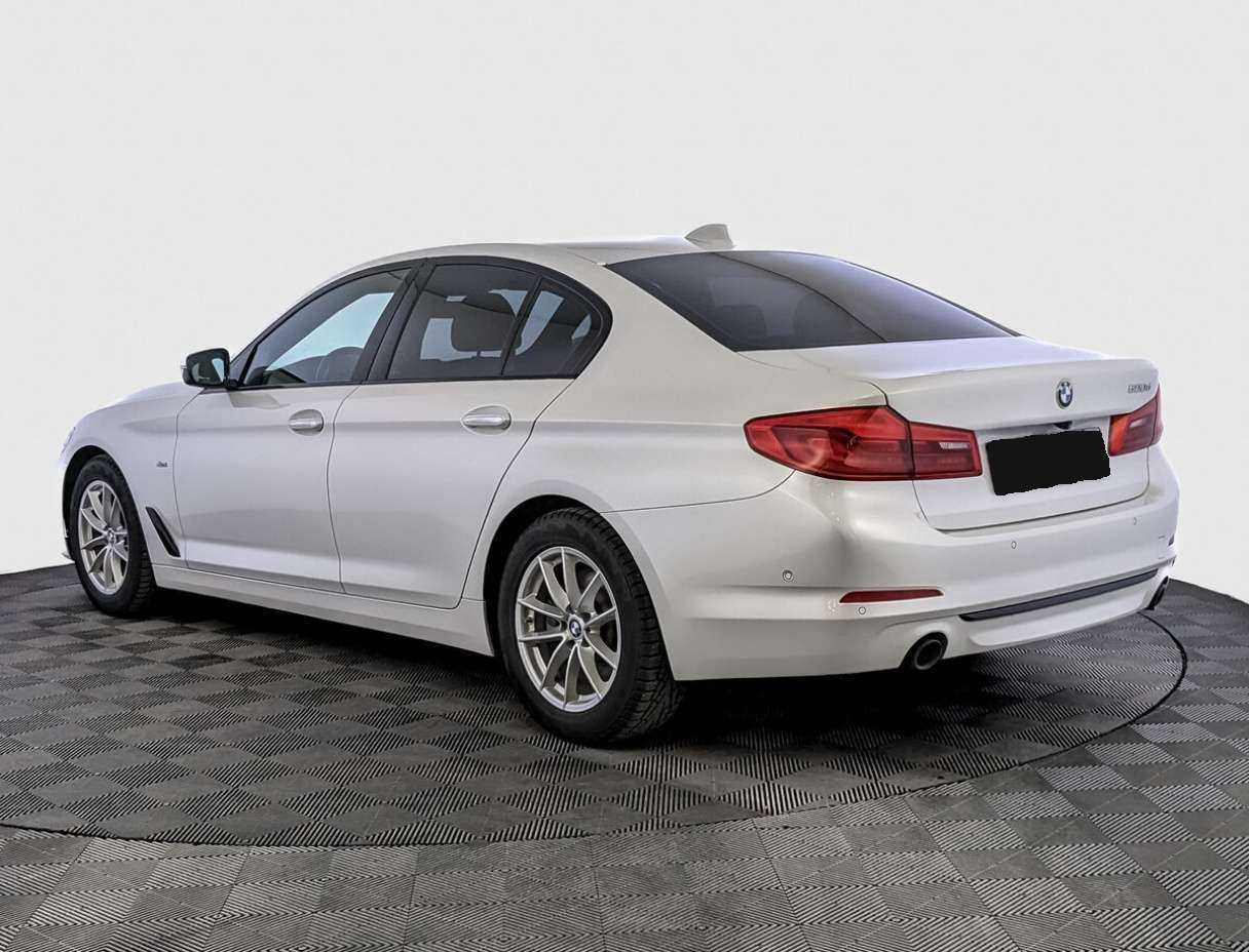 BMW 5 серии 2017 года с пробегом. Фото: #6