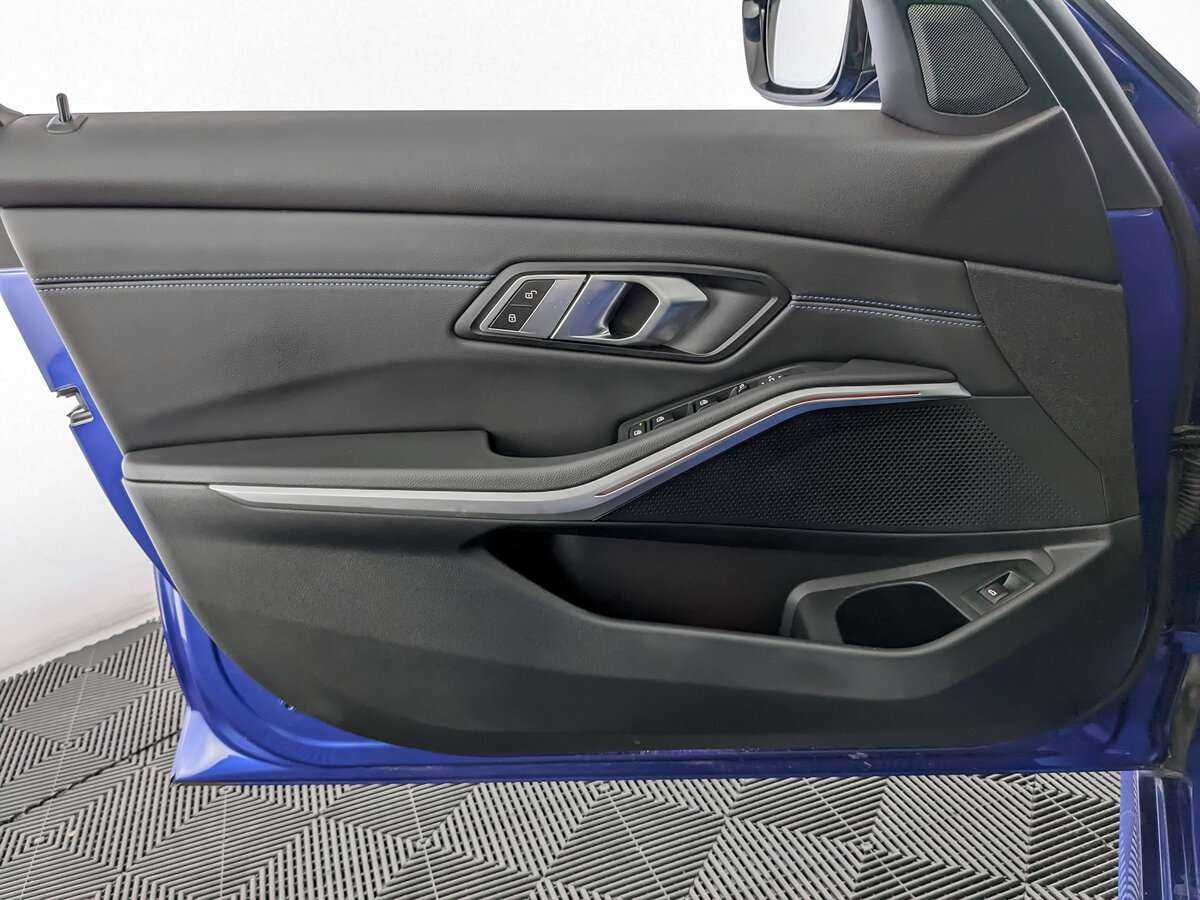 BMW 3 серии 2021 года с пробегом. Фото: #14