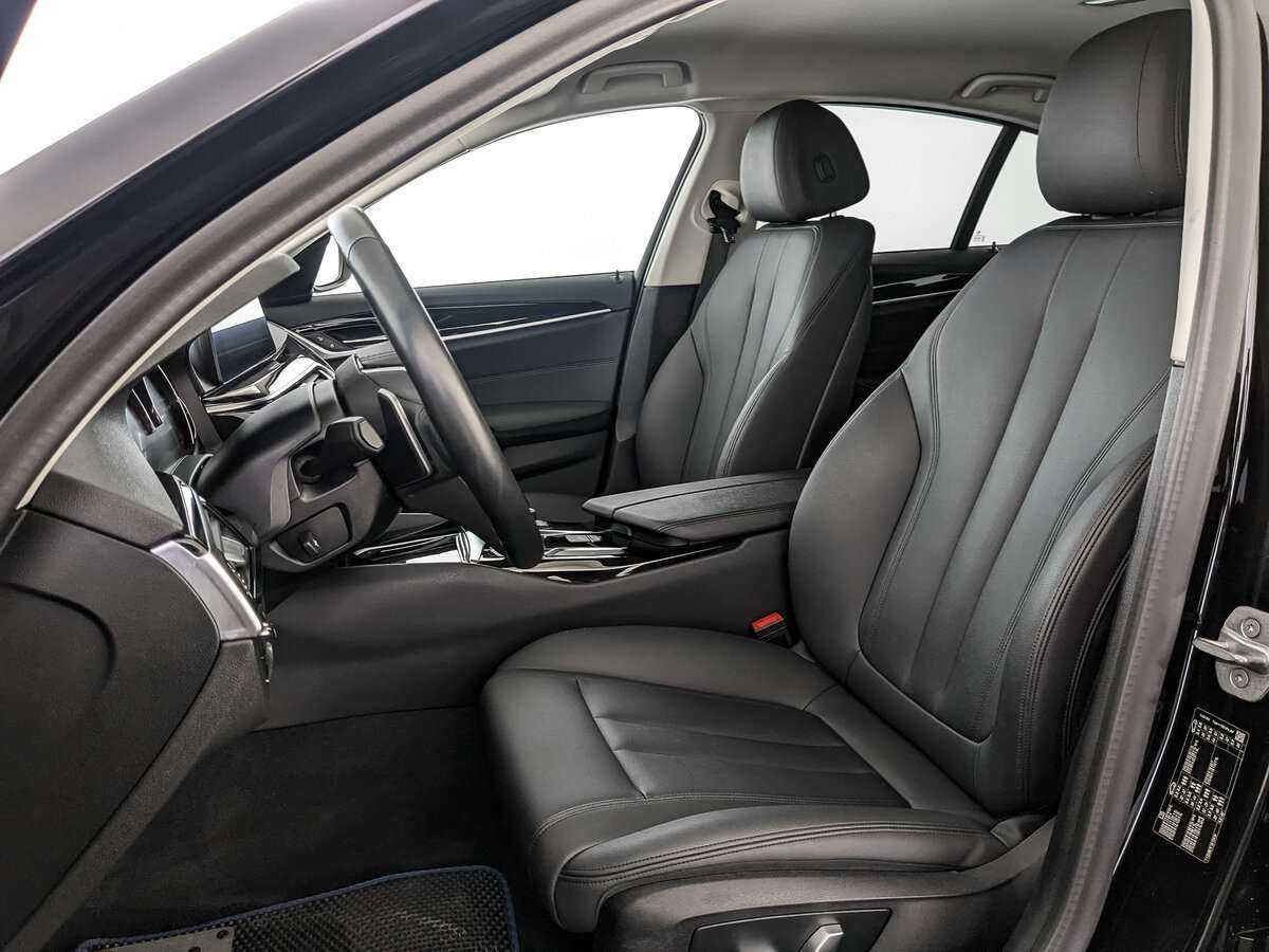 BMW 5 серии 2020 года с пробегом. Фото: #15