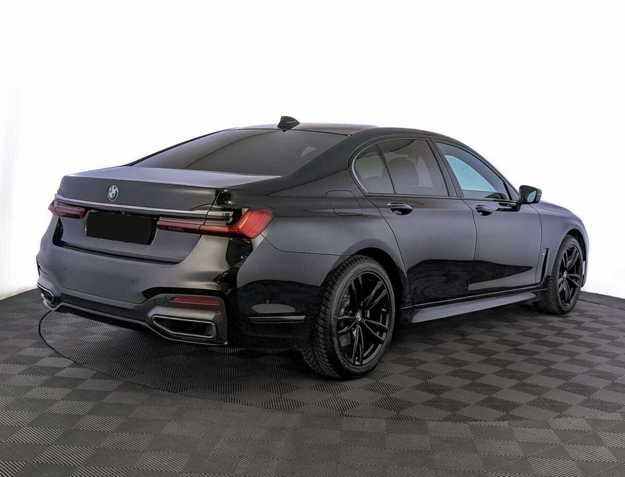 BMW 7 серии 2020 года с пробегом. Фото: #4