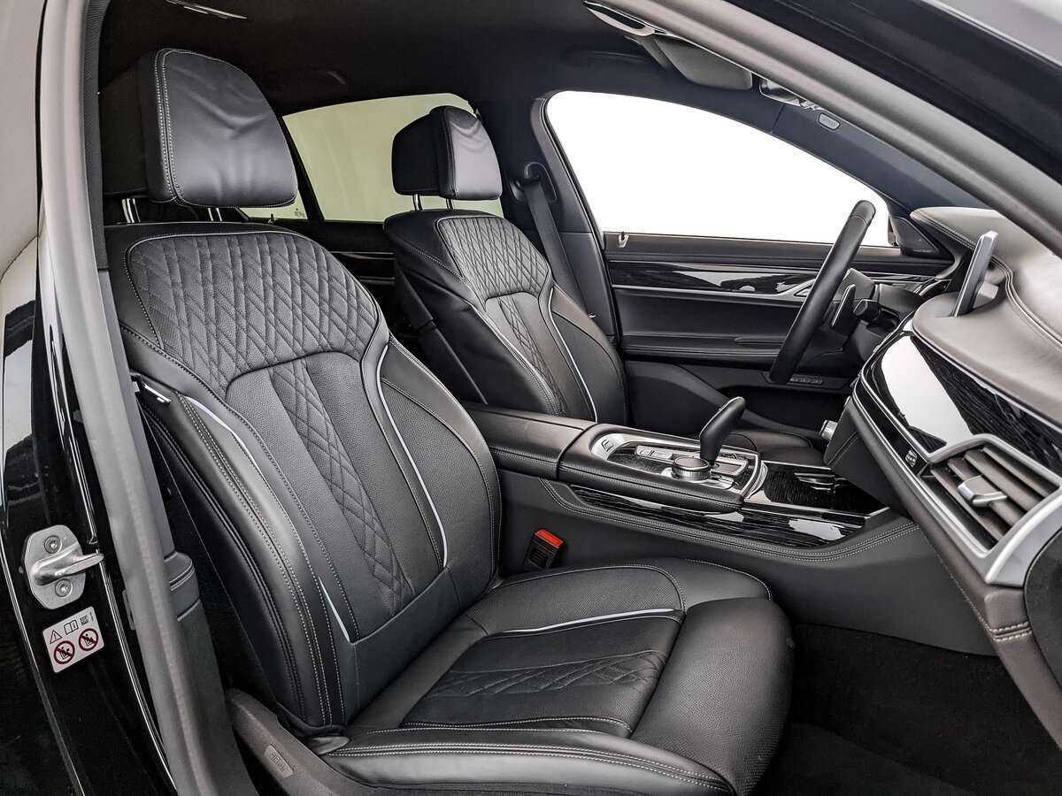 BMW 7 серии 2020 года с пробегом. Фото: #18