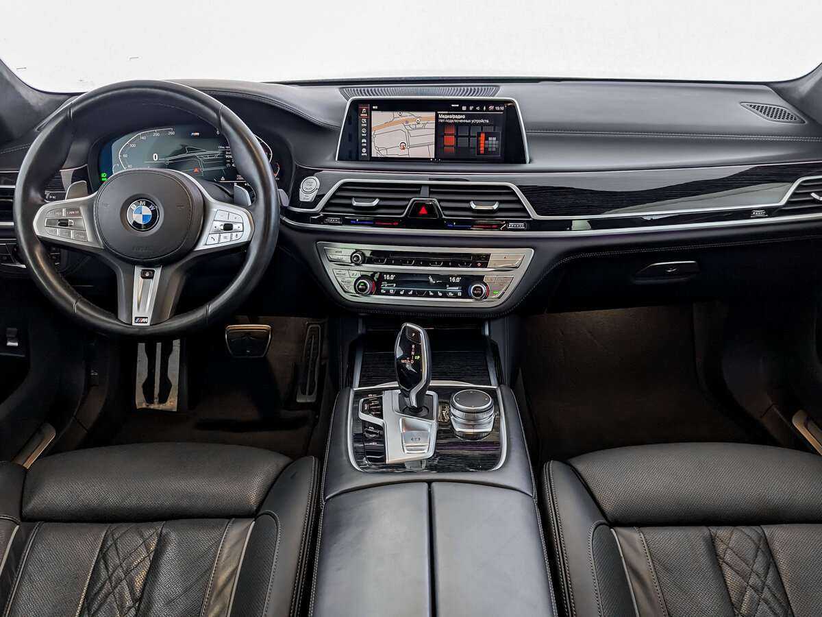 BMW 7 серии 2019 года с пробегом. Фото: #11