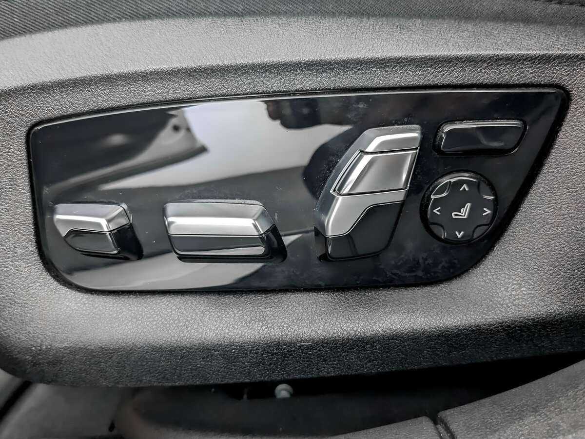 BMW 7 серии 2019 года с пробегом. Фото: #14
