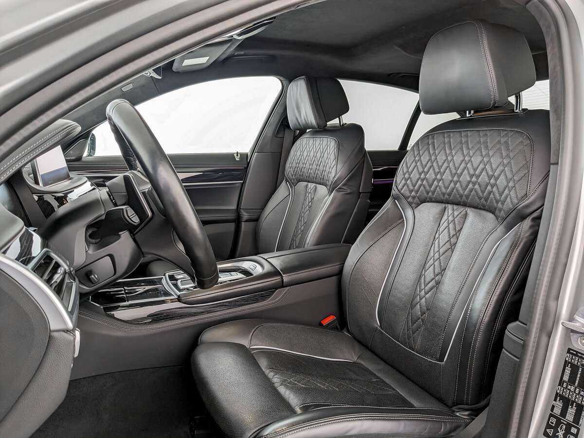 BMW 7 серии 2019 года с пробегом. Фото: #15