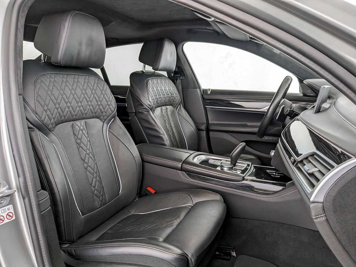 BMW 7 серии 2019 года с пробегом. Фото: #18