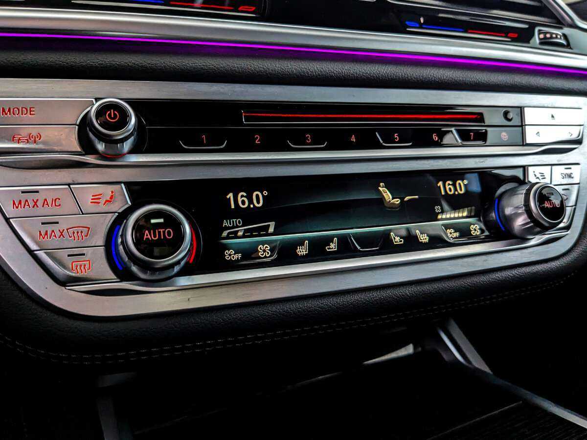 BMW 7 серии 2019 года с пробегом. Фото: #22