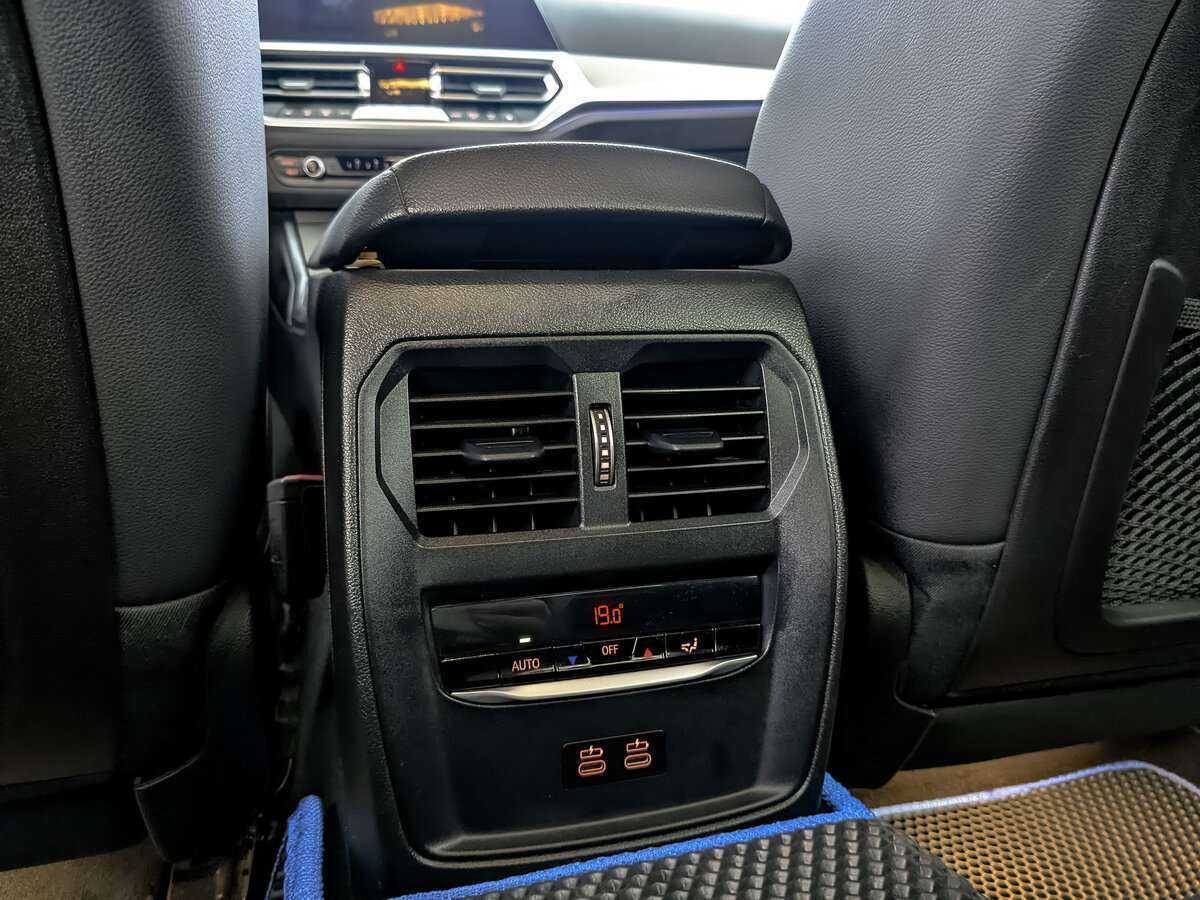 BMW 3 серии 2021 года с пробегом. Фото: #21