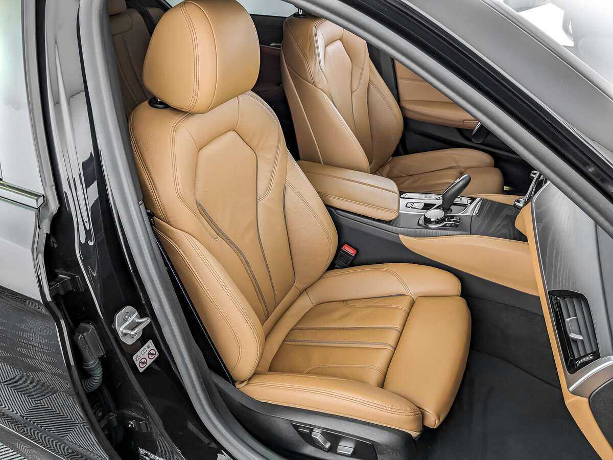 BMW 5 серии 2021 года с пробегом. Фото: #15