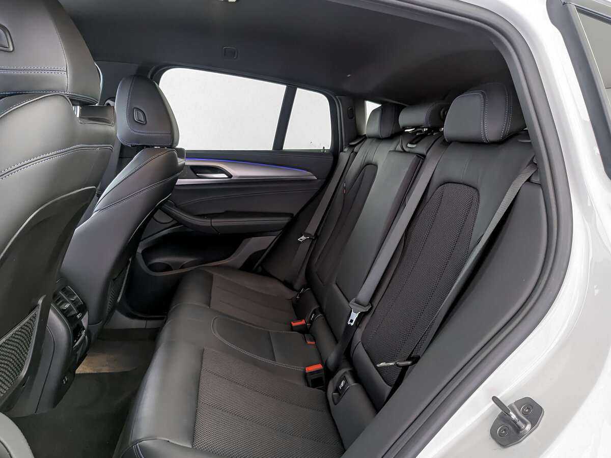 BMW X4 2021 года с пробегом. Фото: #9