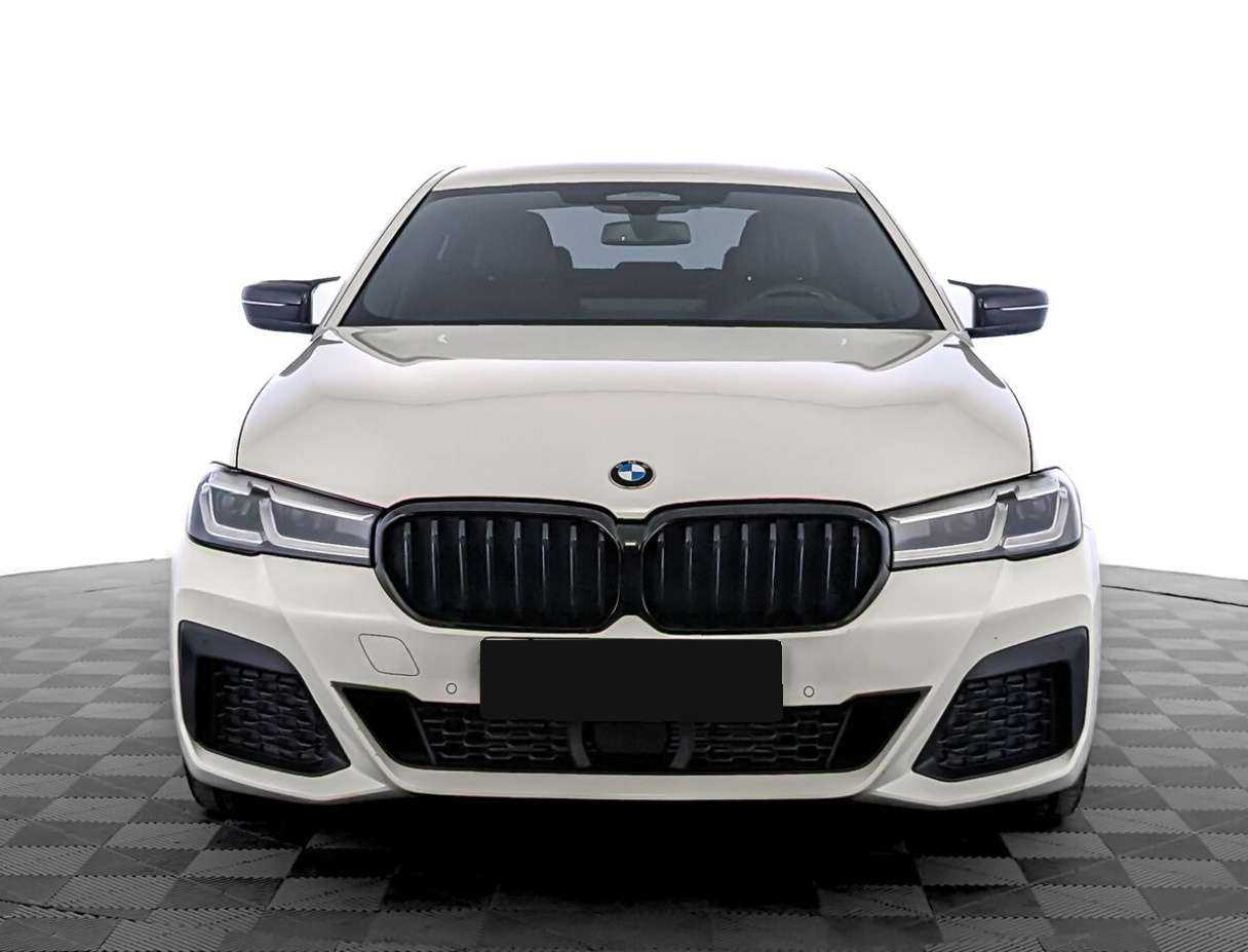BMW 5 серии 2020 года с пробегом. Фото: #1