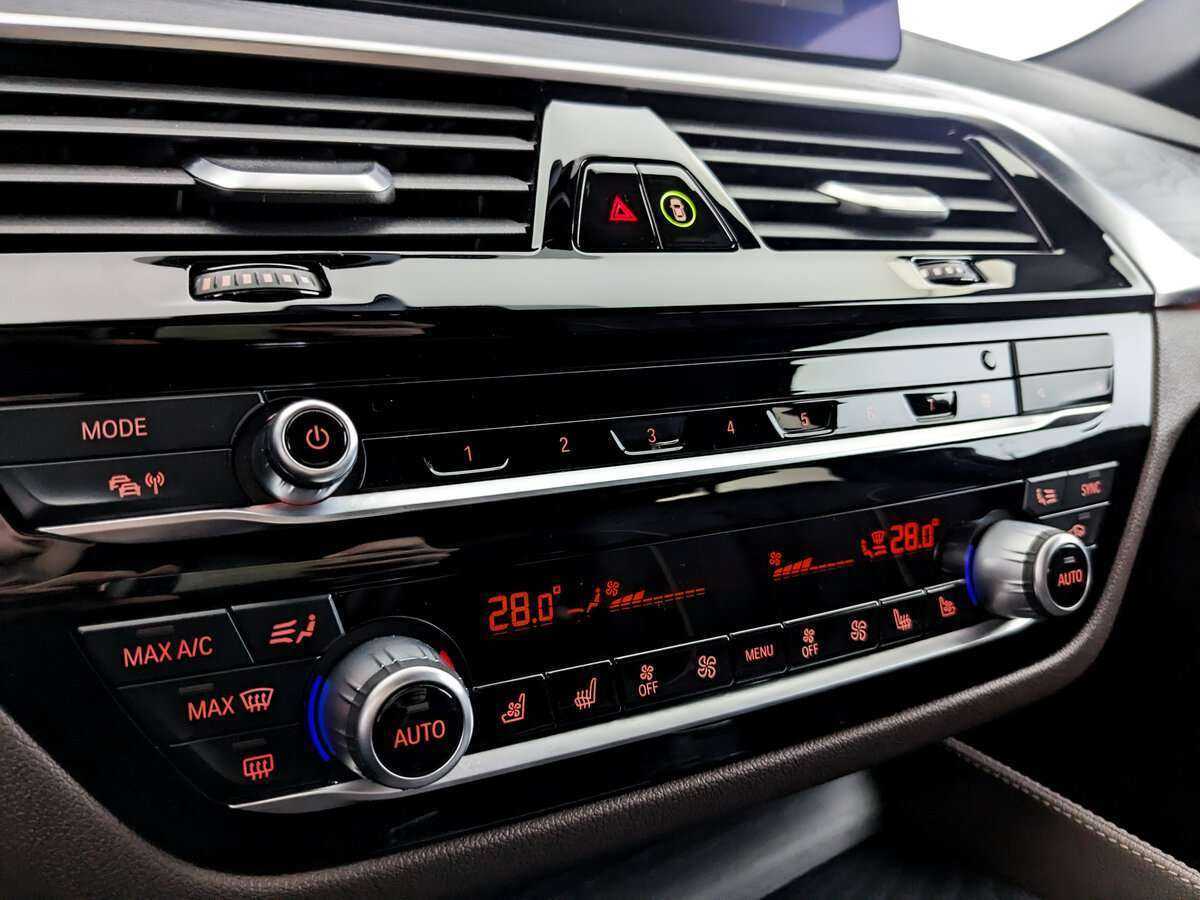 BMW 5 серии 2020 года с пробегом. Фото: #21