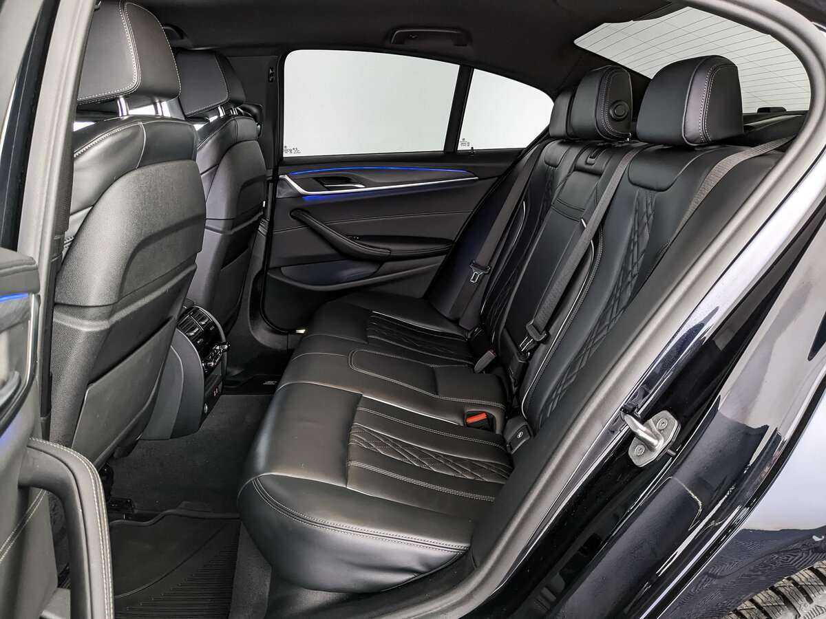 BMW 5 серии 2021 года с пробегом. Фото: #9