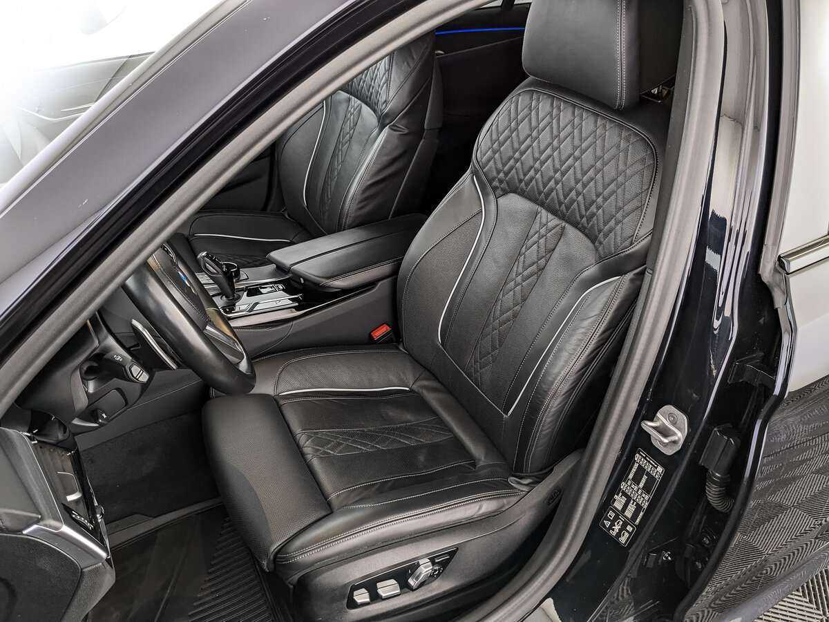 BMW 5 серии 2021 года с пробегом. Фото: #11