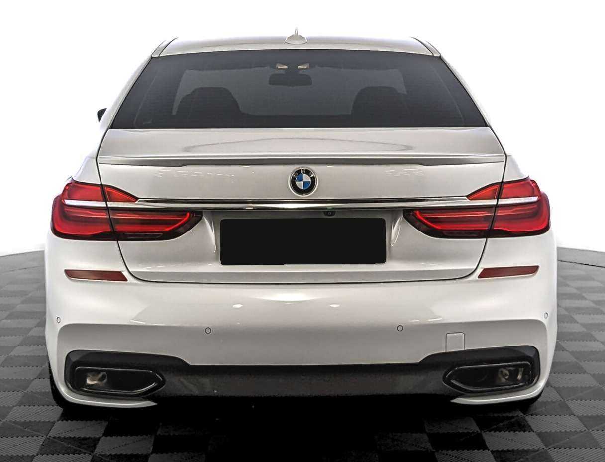 BMW 7 серии 2019 года с пробегом. Фото: #5
