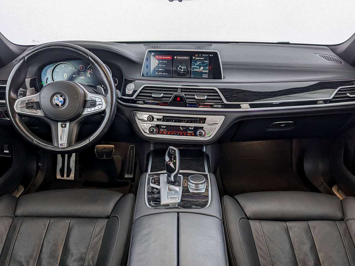 BMW 7 серии 2019 года с пробегом. Фото: #11