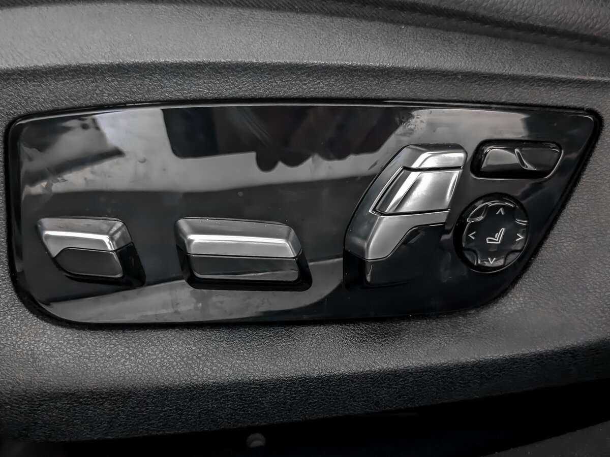 BMW 7 серии 2019 года с пробегом. Фото: #16