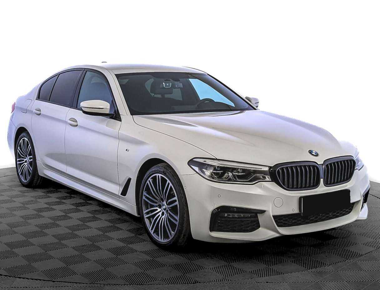 BMW 5 серии 2019 года с пробегом. Фото: #2