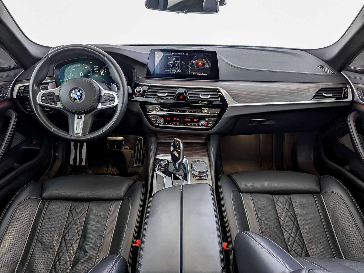 BMW 5 серии 2019 года с пробегом. Фото: #11