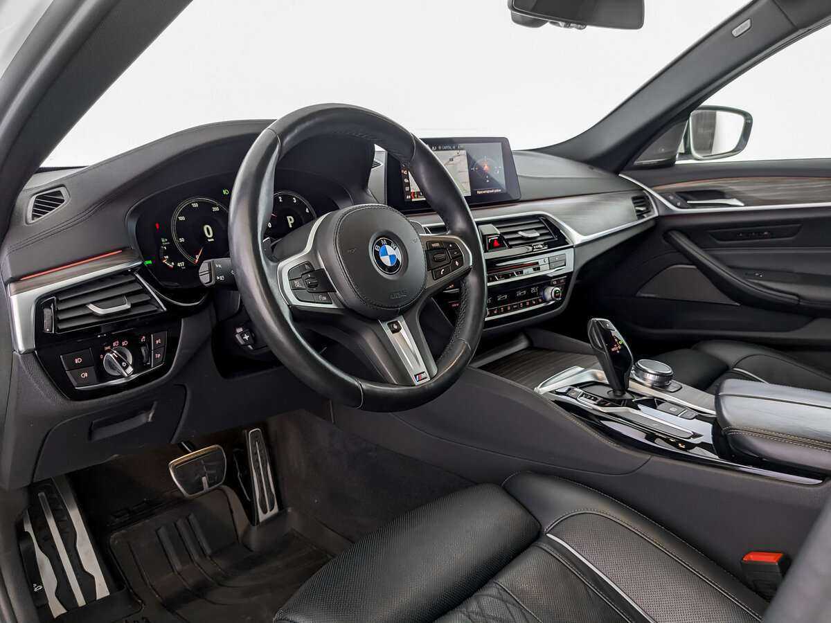 BMW 5 серии 2019 года с пробегом. Фото: #13