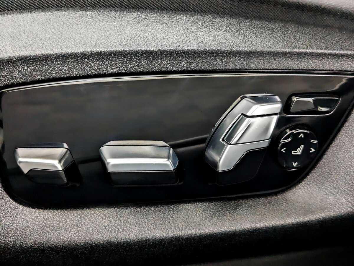 BMW 5 серии 2019 года с пробегом. Фото: #16