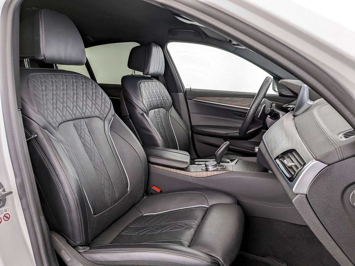 BMW 5 серии 2019 года с пробегом. Фото: #20