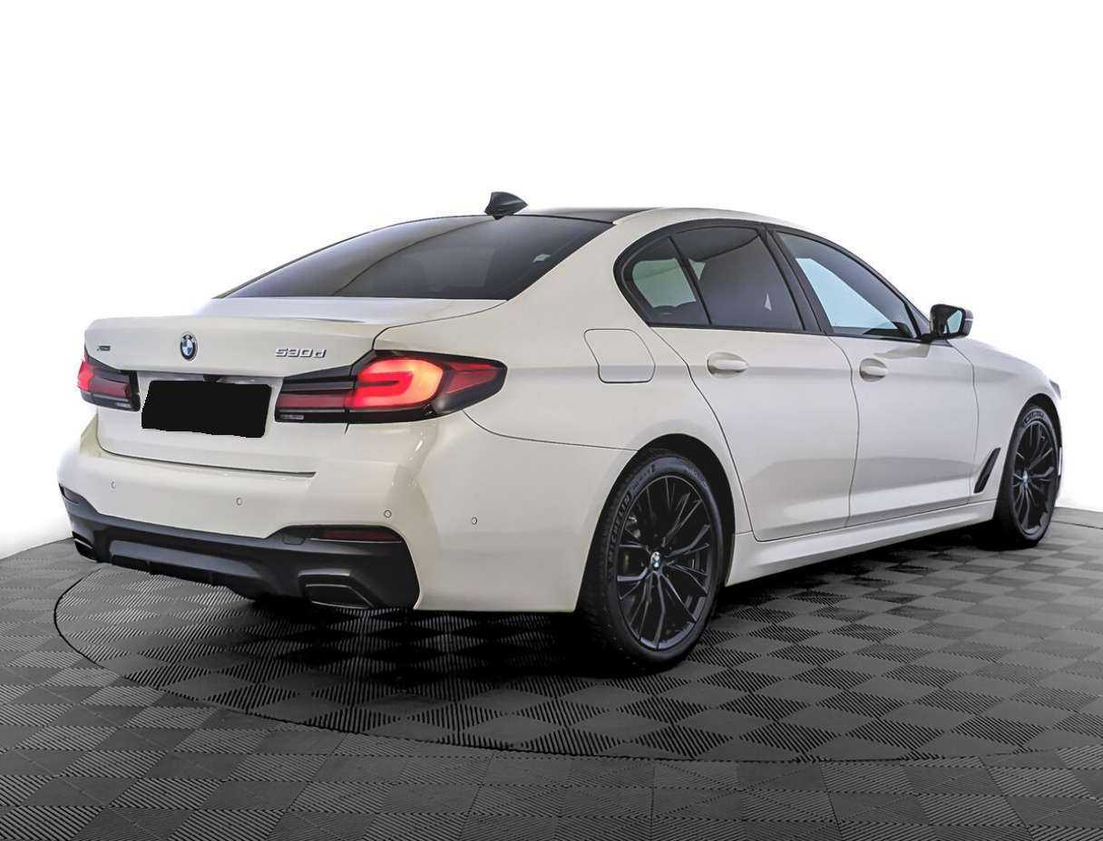 BMW 5 серии 2020 года с пробегом. Фото: #4