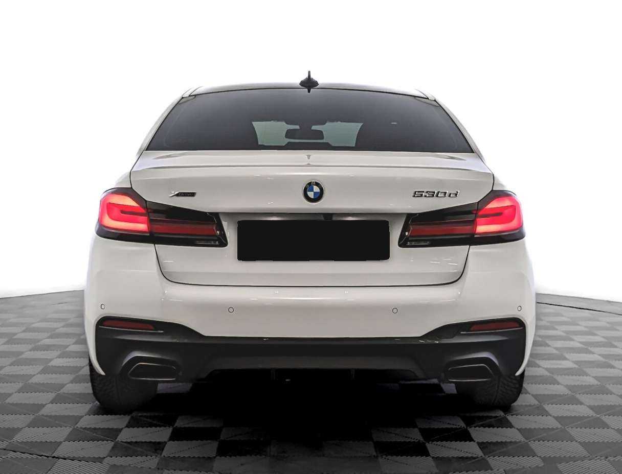BMW 5 серии 2020 года с пробегом. Фото: #5