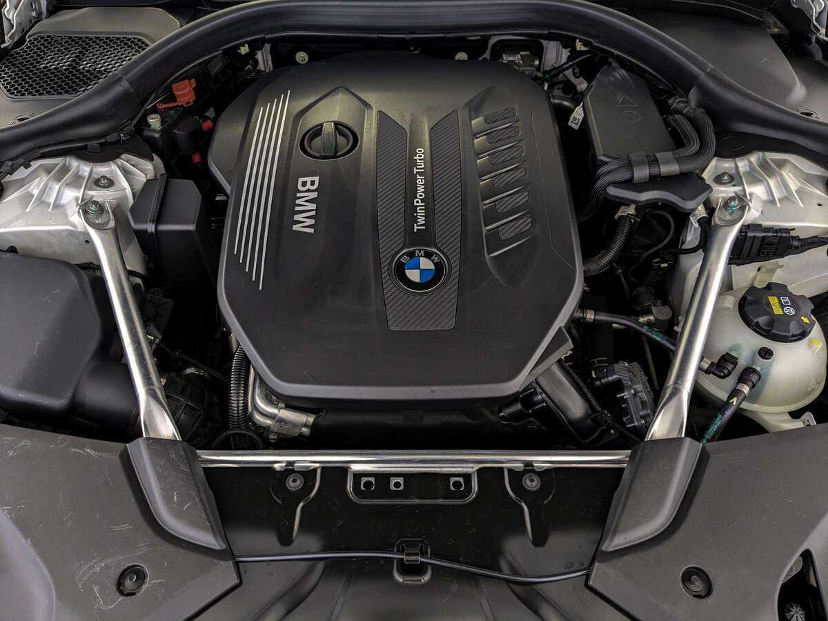 BMW 5 серии 2020 года с пробегом. Фото: #8