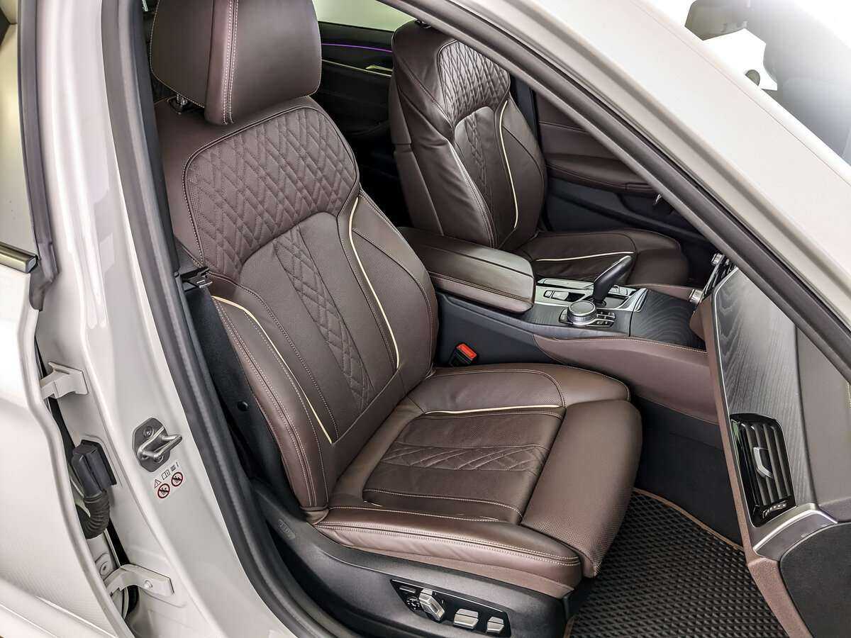 BMW 5 серии 2020 года с пробегом. Фото: #18