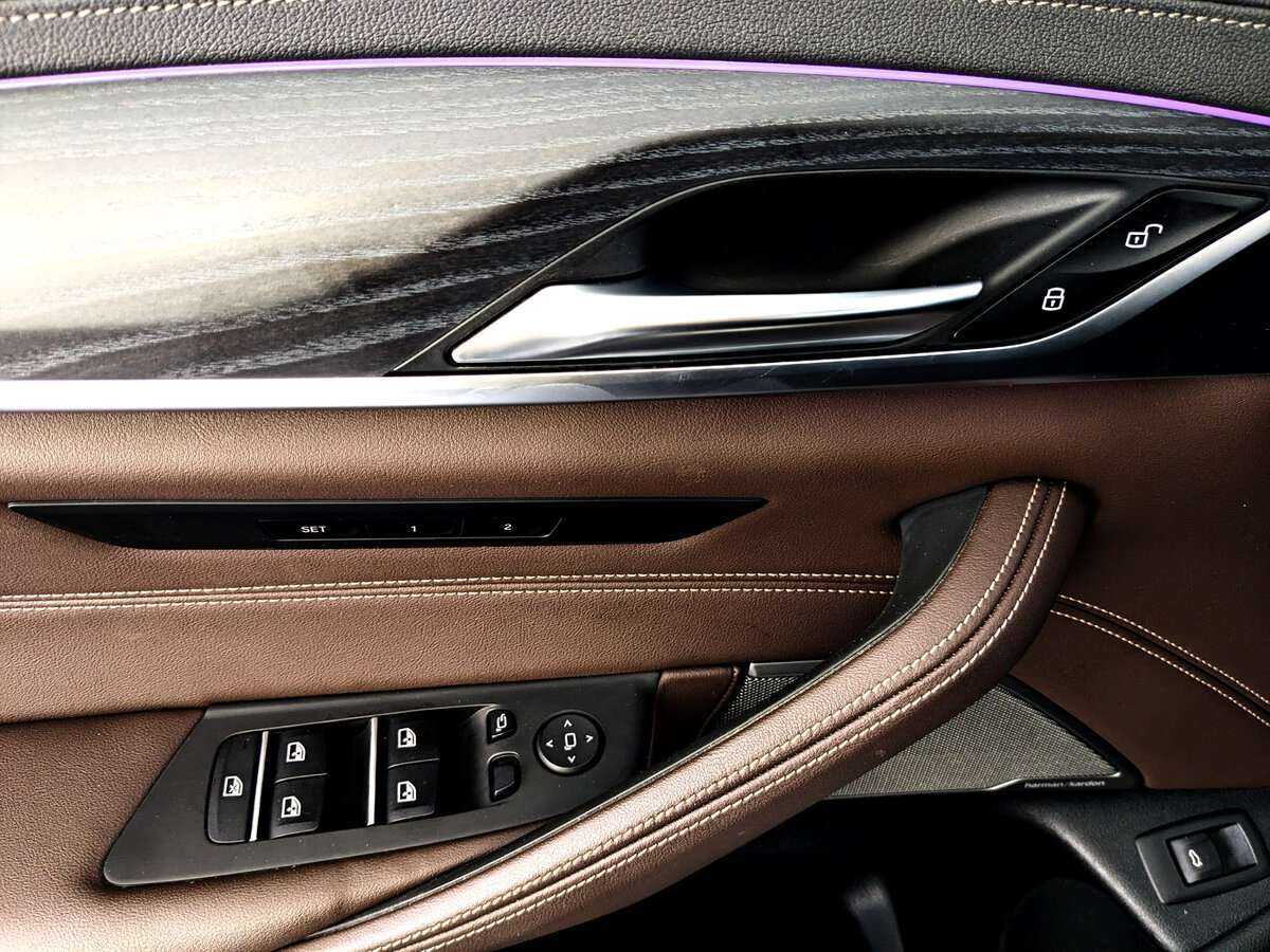 BMW 5 серии 2020 года с пробегом. Фото: #21