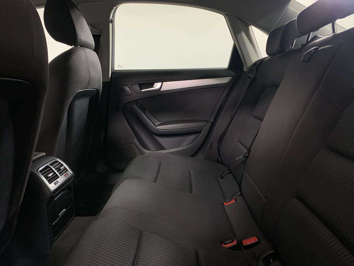 Audi A4 2011 года с пробегом. Фото: #15