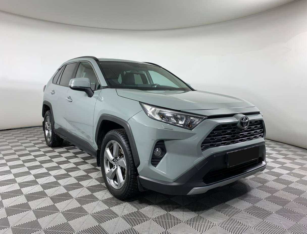 Toyota RAV4 2020 года с пробегом. Фото: #2