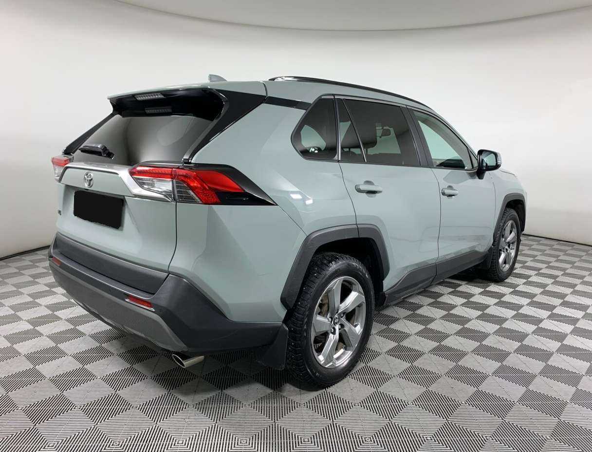Toyota RAV4 2020 года с пробегом. Фото: #4