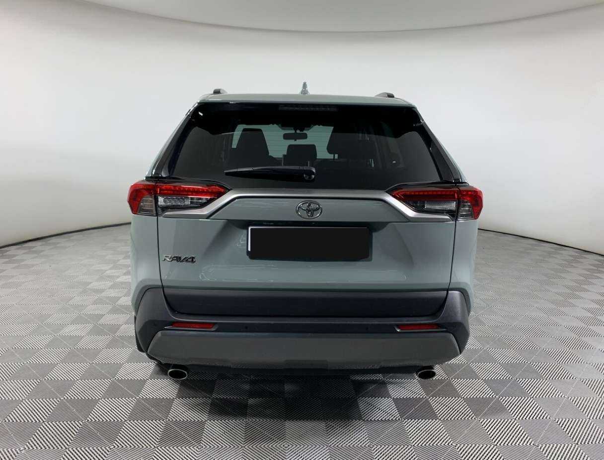 Toyota RAV4 2020 года с пробегом. Фото: #5