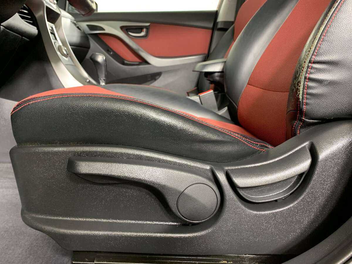 Hyundai Elantra 2011 года с пробегом. Фото: #11