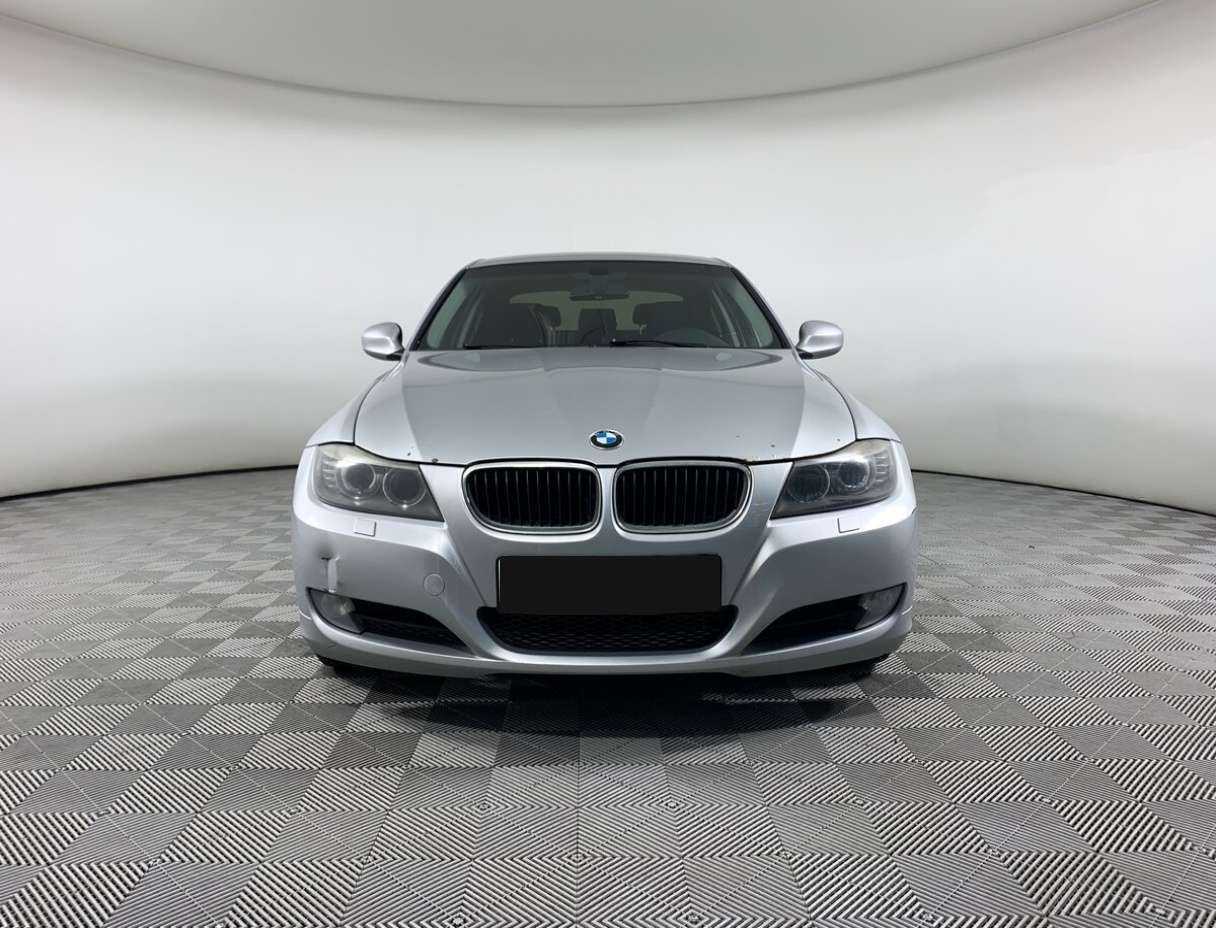 BMW 3 серии 2011 года с пробегом. Фото: #1