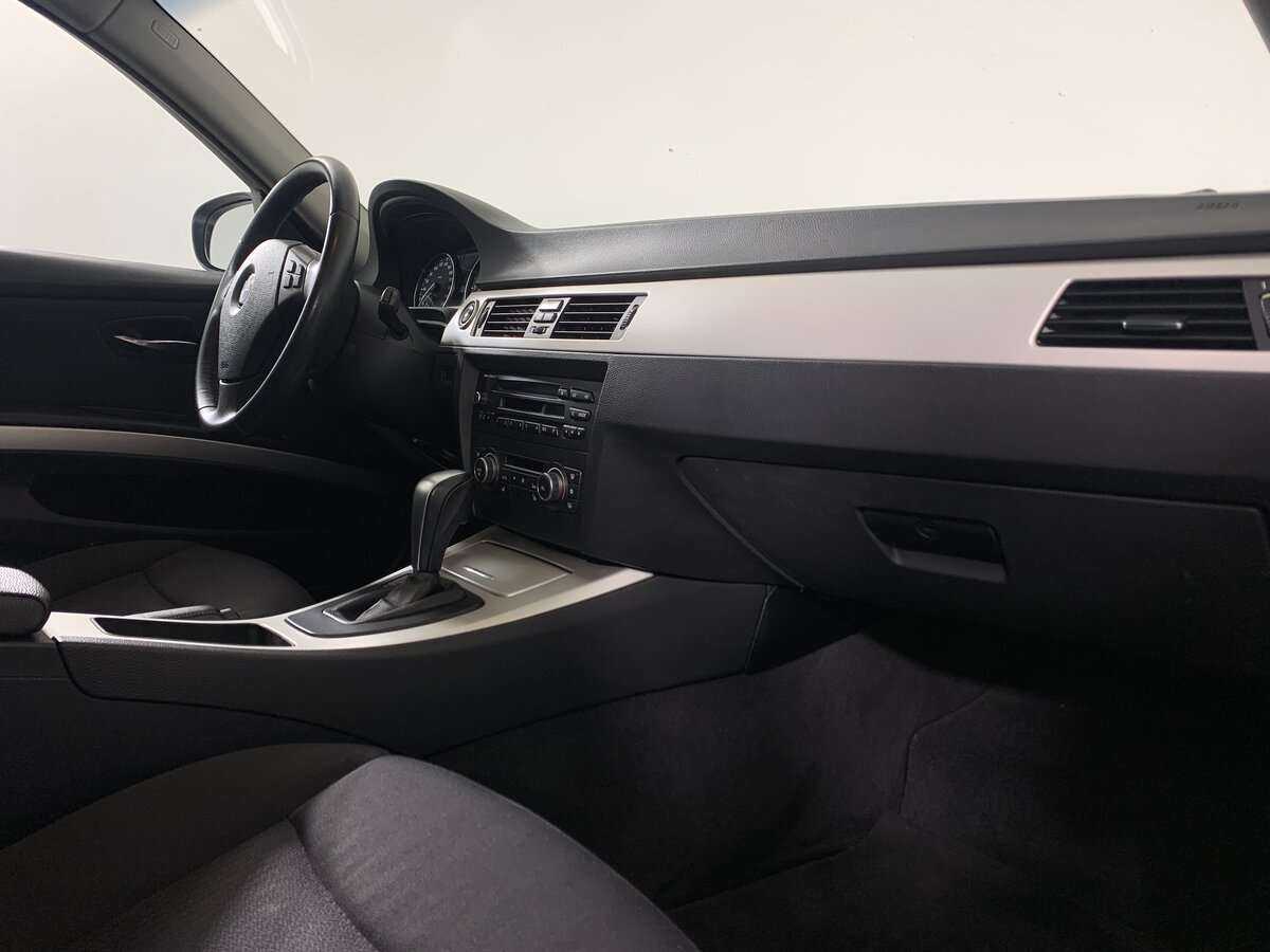 BMW 3 серии 2011 года с пробегом. Фото: #13