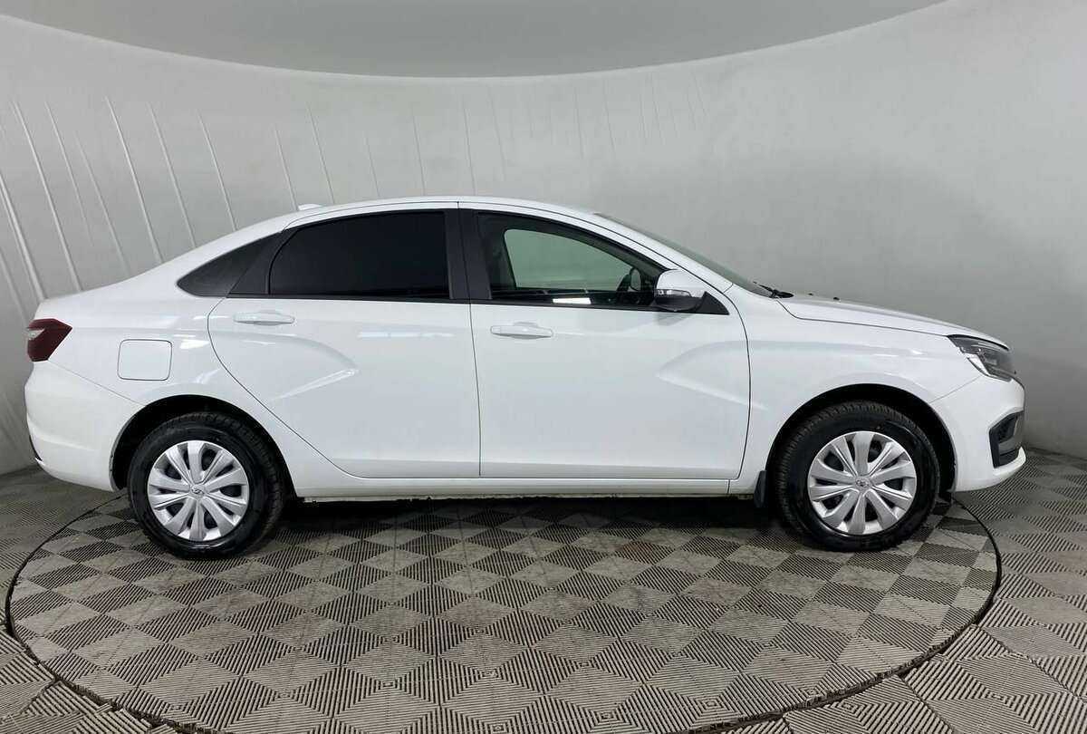 Lada (ВАЗ) Vesta 2023 года с пробегом. Фото: #3