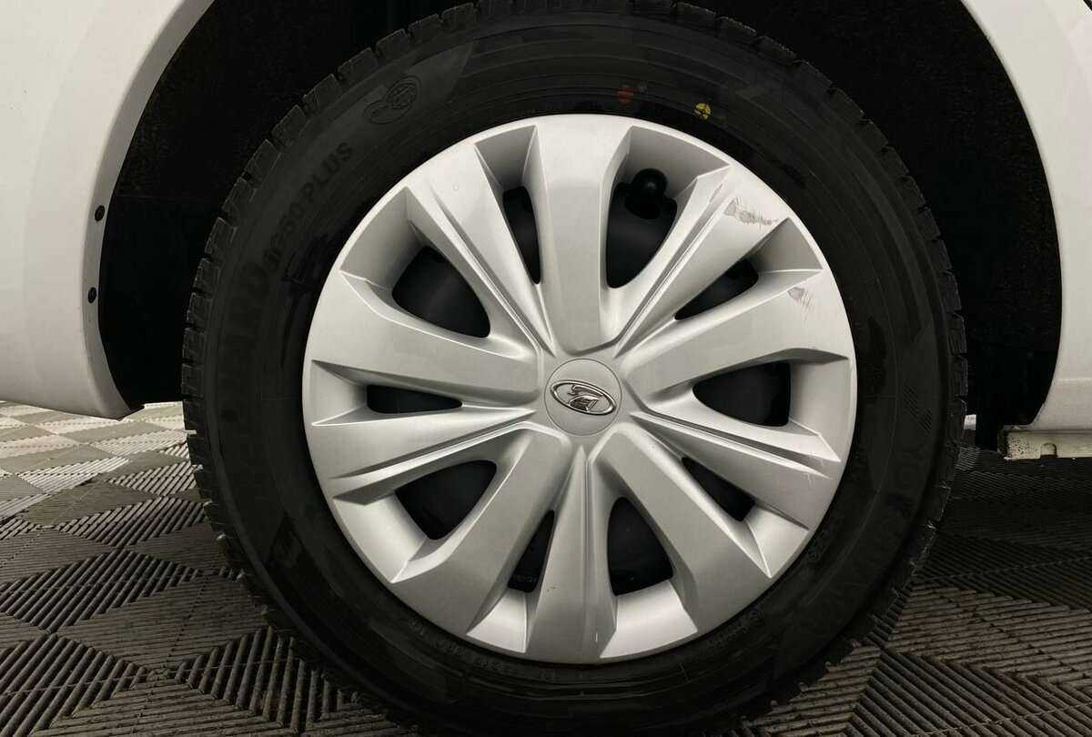 Lada (ВАЗ) Vesta 2023 года с пробегом. Фото: #13