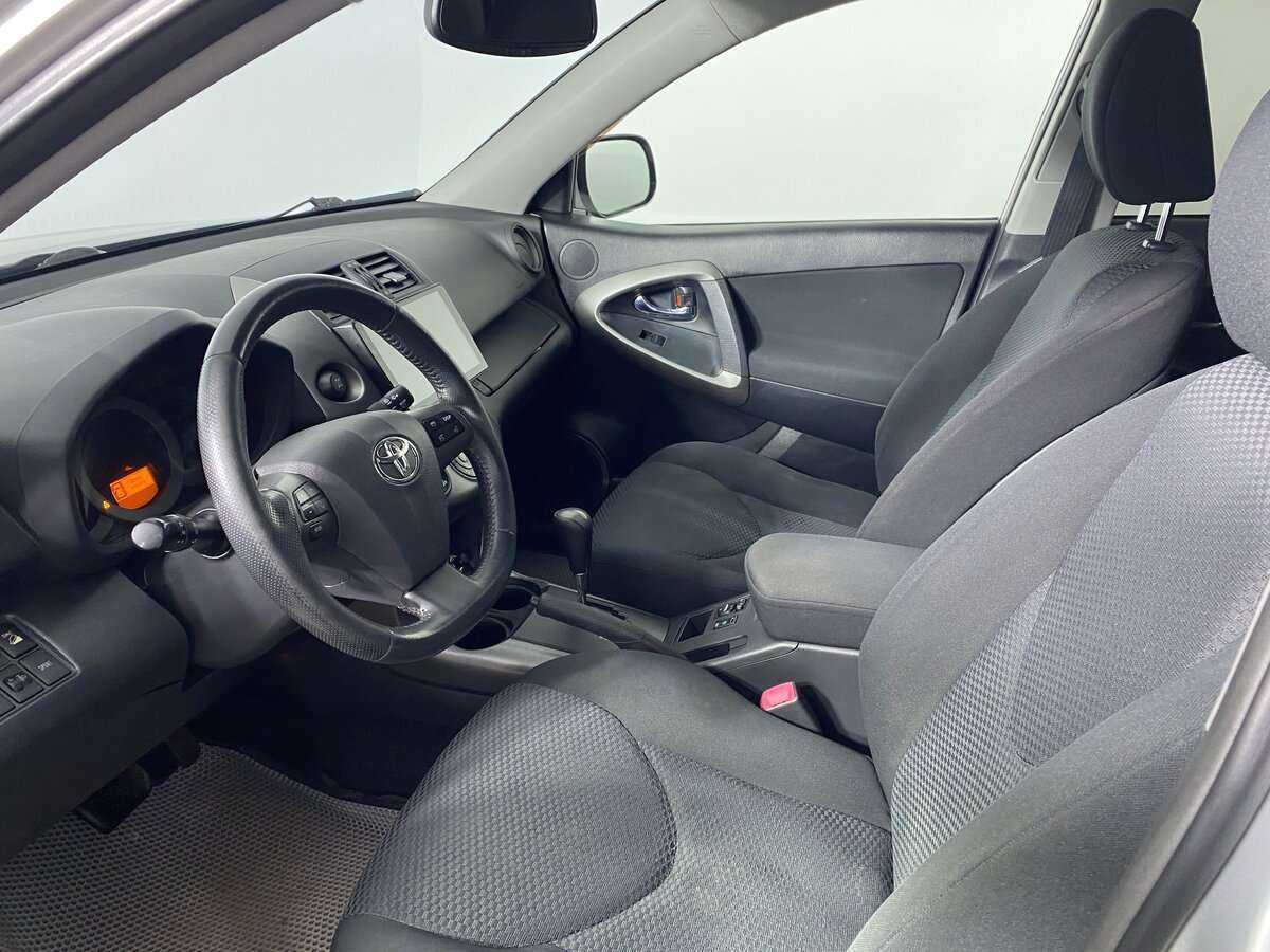 Toyota RAV4 2011 года с пробегом. Фото: #7