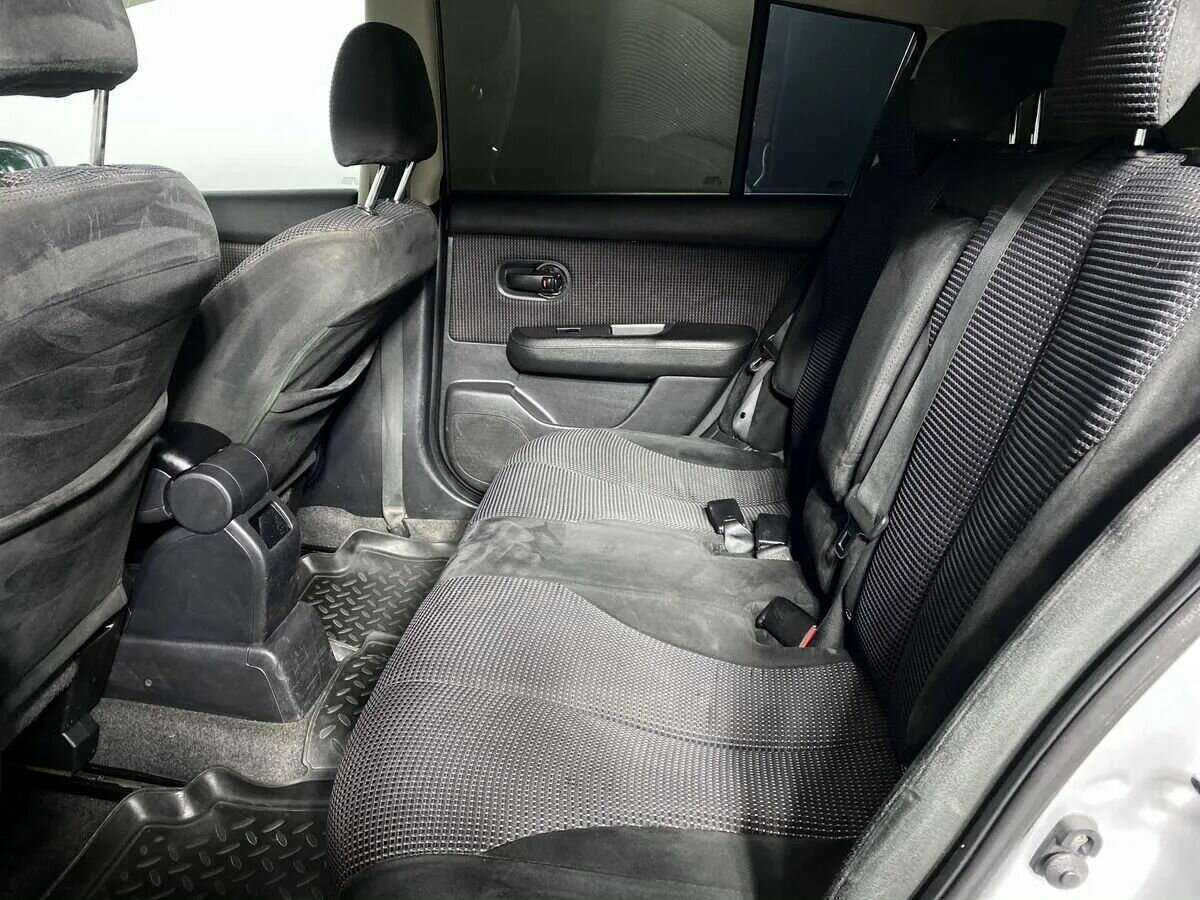 Nissan Tiida 2011 года с пробегом. Фото: #10