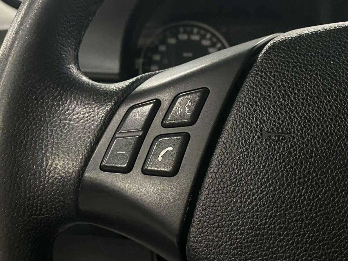 BMW 3 серии 2011 года с пробегом. Фото: #11