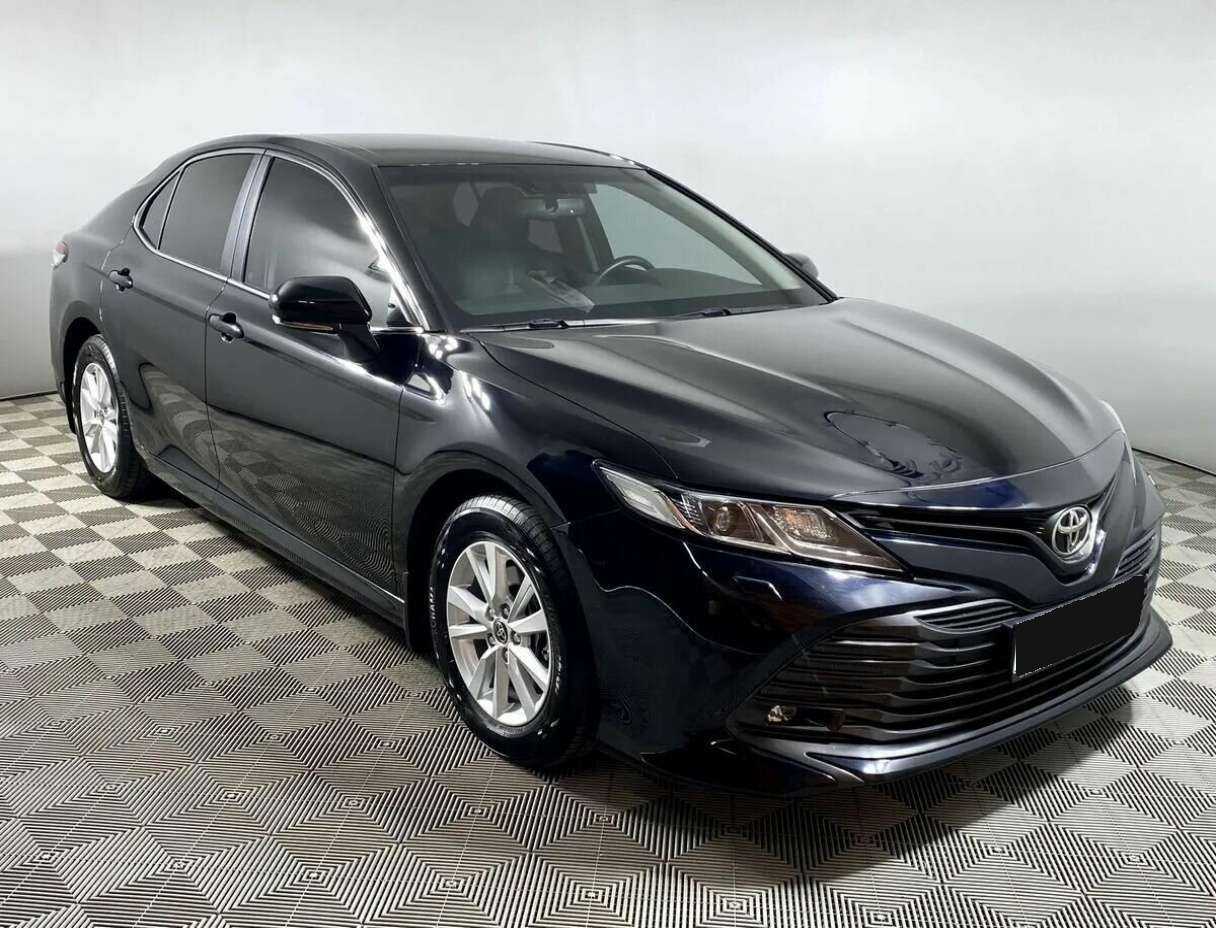 Toyota Camry 2020 года с пробегом. Фото: #2