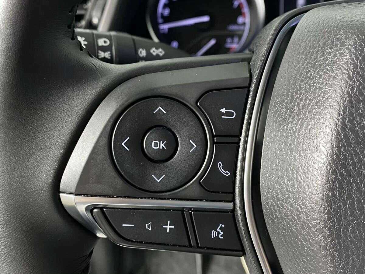 Toyota Camry 2020 года с пробегом. Фото: #11