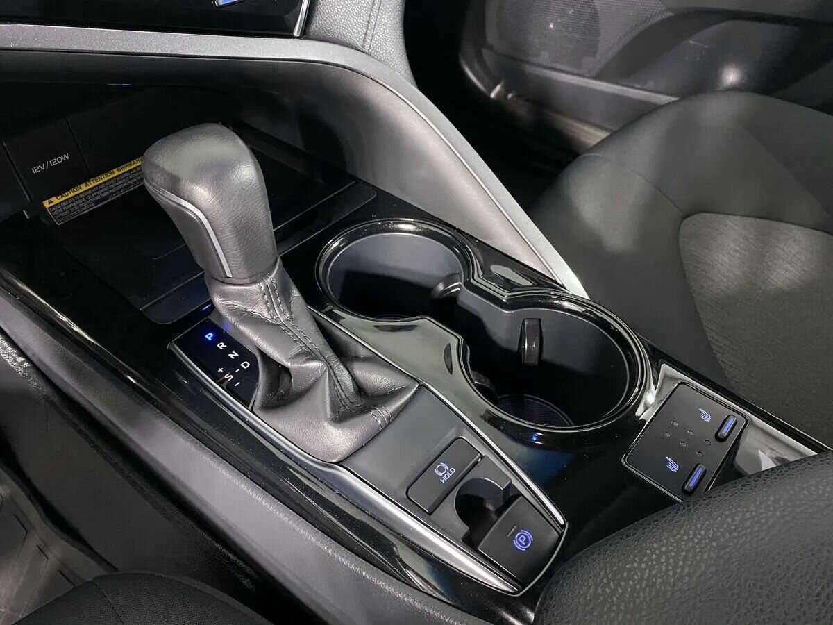 Toyota Camry 2020 года с пробегом. Фото: #14