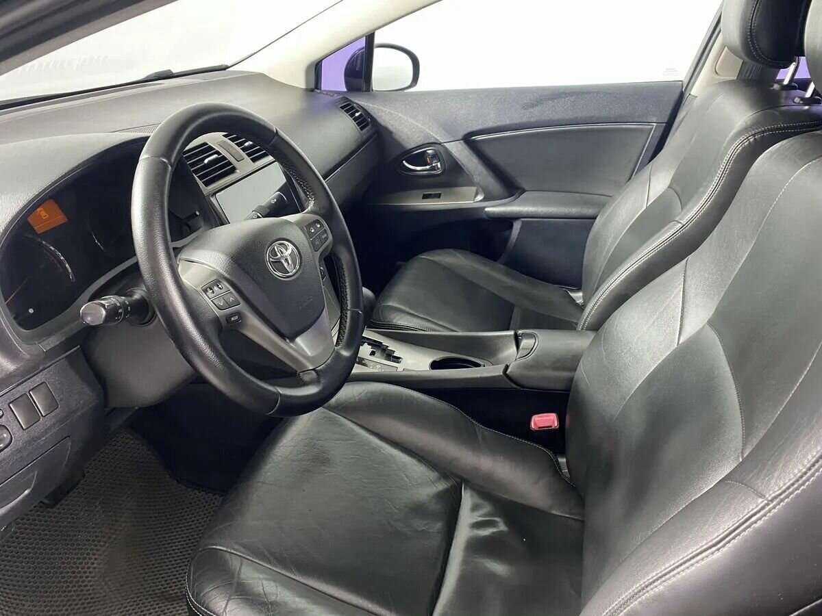 Toyota Avensis 2011 года с пробегом. Фото: #5
