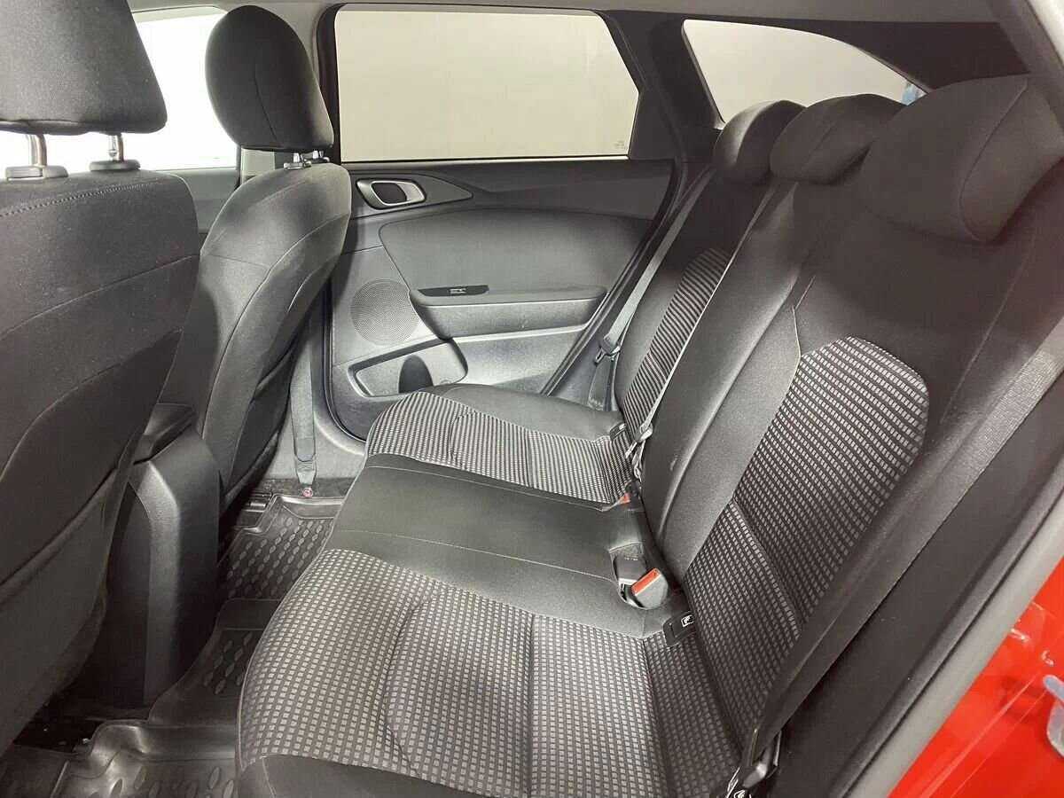 Kia Ceed 2020 года с пробегом. Фото: #9