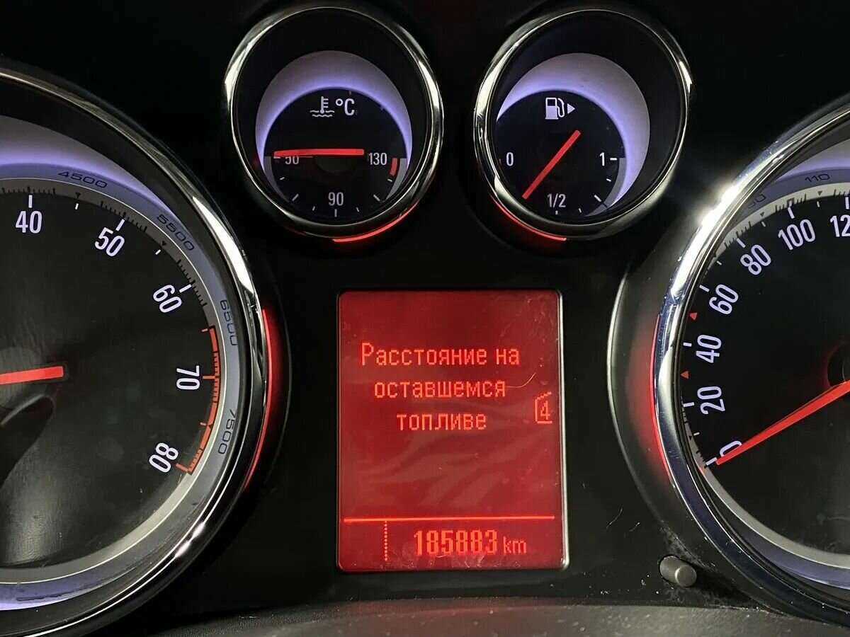 Б/У Опель Астра 2012 года. Фото: #15