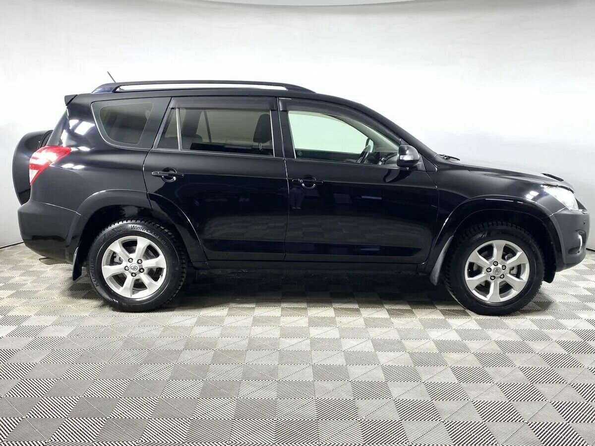 Toyota RAV4 2008 года с пробегом. Фото: #2